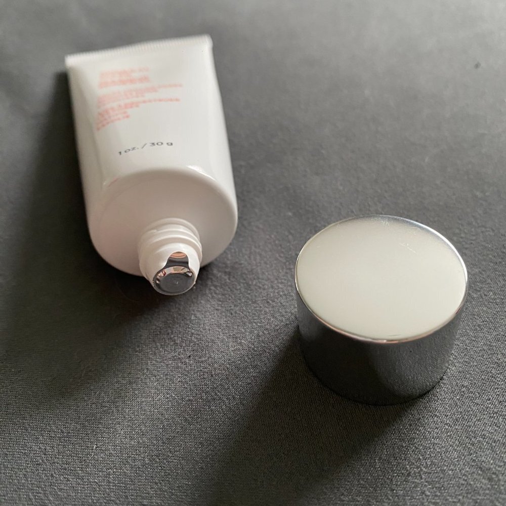 Dr. Brandt Skincare | NEW Mineral Face Mask 1oz/30g - Picture 3 of 5